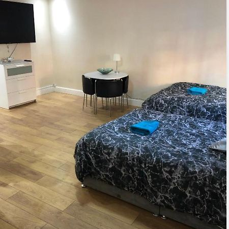 Big Room Rusholme With Tv And Private Bathroom-Parking&Wifi Manchester Exteriér fotografie