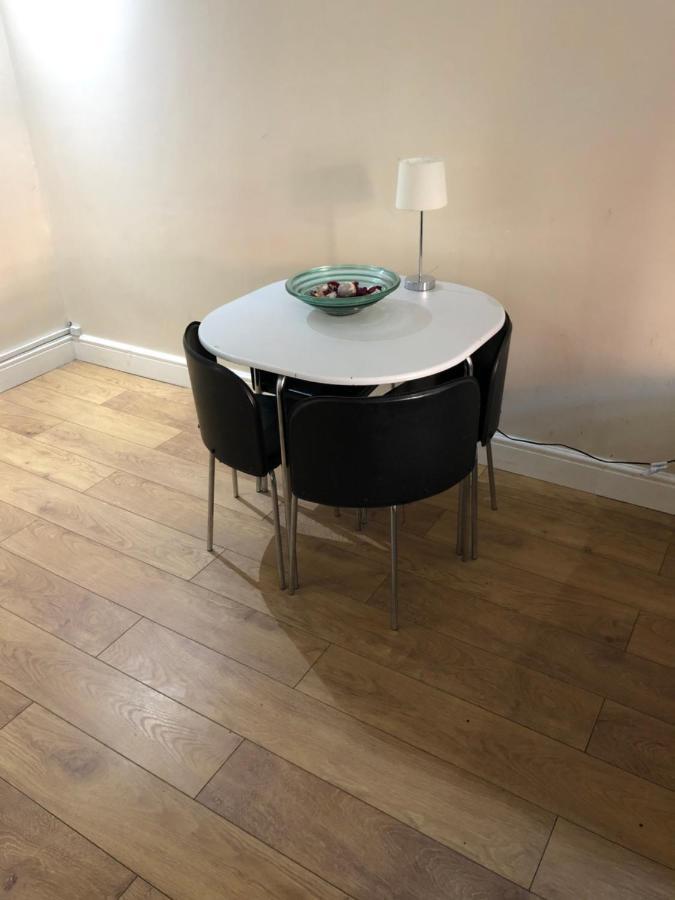 Big Room Rusholme With Tv And Private Bathroom-Parking&Wifi Manchester Exteriér fotografie